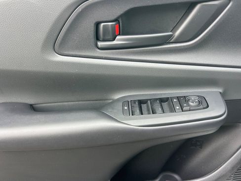 Used 2024 Toyota Prius LE image 12