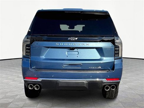 New 2026 Chevrolet Suburban Premier image 5