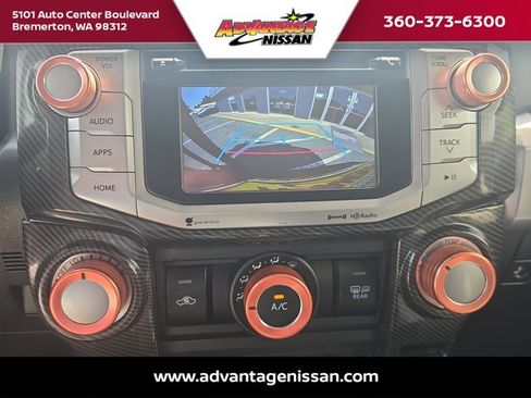 Used 2018 Toyota 4Runner SR5 AWD/4WD image 16