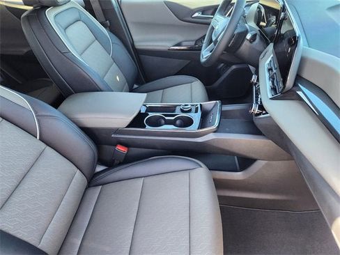 New 2026 Chevrolet Equinox LT w/ Convenience Package II image 26