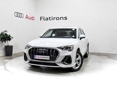 Certified 2024 Audi Q3 2.0T Premium Plus image 4