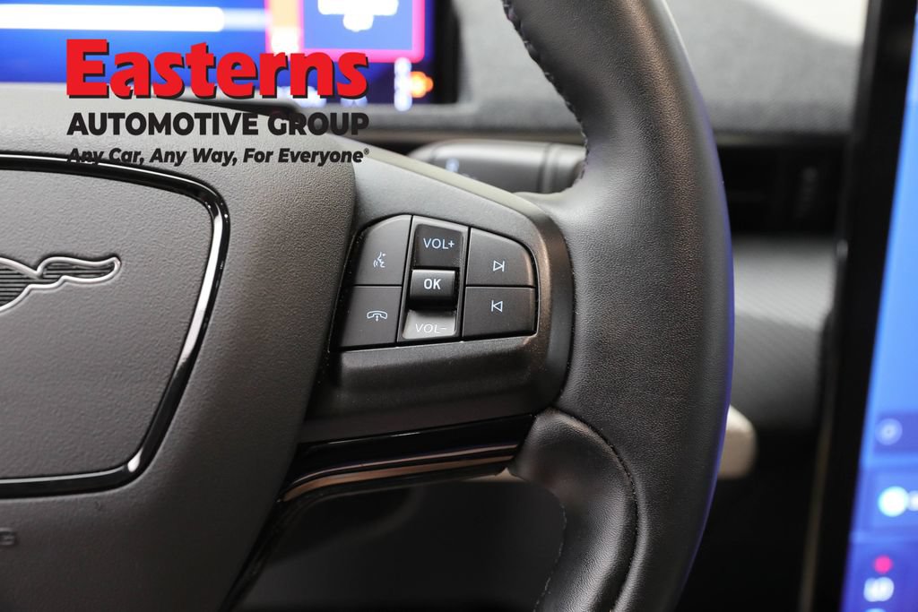 Used 2025 Ford Mustang Mach-E Premium AWD/4WD image 17
