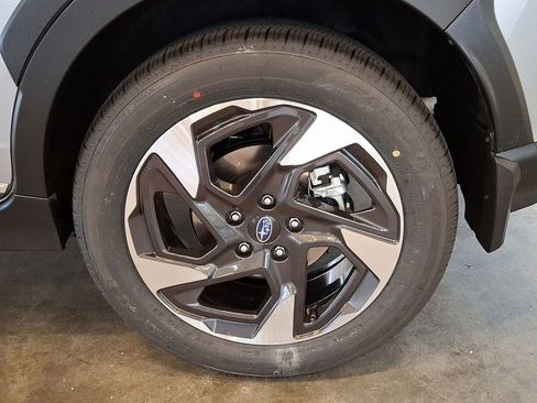 New 2025 Subaru Crosstrek 2.5i Limited w/ Crosstrek Mirror Package image 8