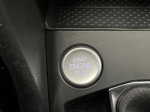 Used 2022 Volkswagen Taos SE image 21