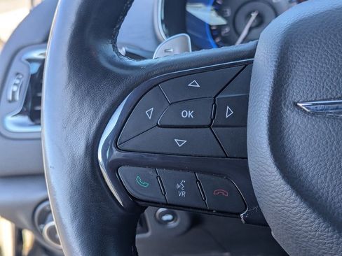 Used 2016 Chrysler 200 S w/ Comfort Group image 16