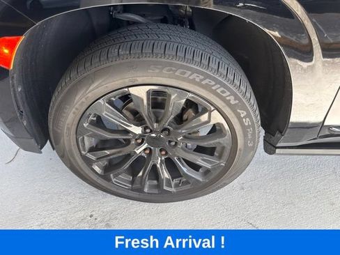 Used 2021 GMC Yukon Denali w/ Denali Premium Package RWD image 22