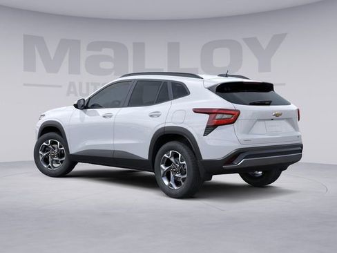 New 2026 Chevrolet Trax LT w/ Driver Confidence Package FWD image 4