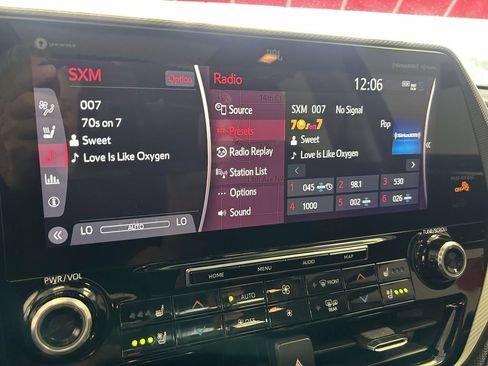 Used 2020 Toyota Highlander Platinum FWD image 27