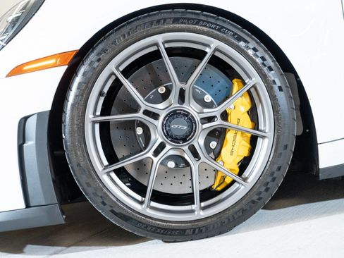 Certified 2026 Porsche 911 GT3 RWD image 13