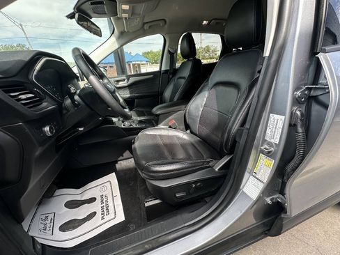 Used 2022 Ford Escape SEL AWD/4WD image 16