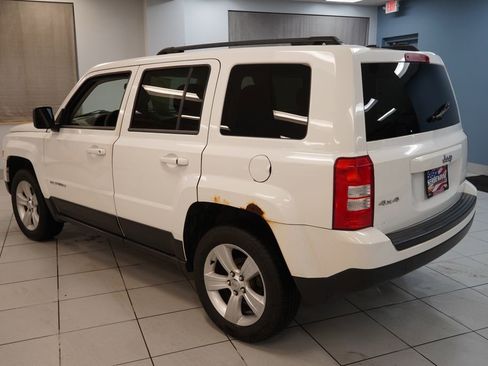 Used 2014 Jeep Patriot Latitude image 10