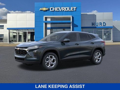 New 2026 Chevrolet Trax LS FWD image 3