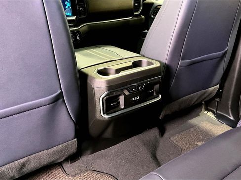 Used 2024 Chevrolet Silverado 1500 High Country AWD/4WD image 12