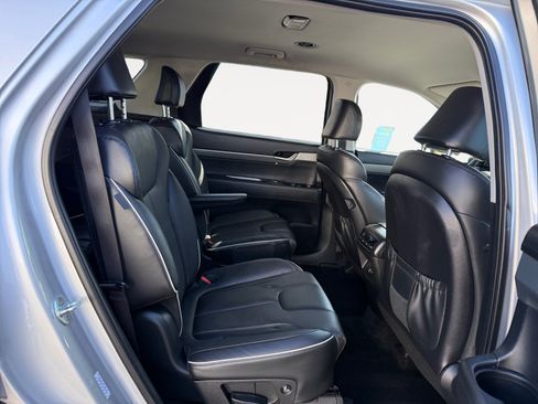 Used 2023 Hyundai Palisade SEL FWD image 18