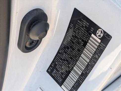 Used 2024 Toyota Corolla LE image 23