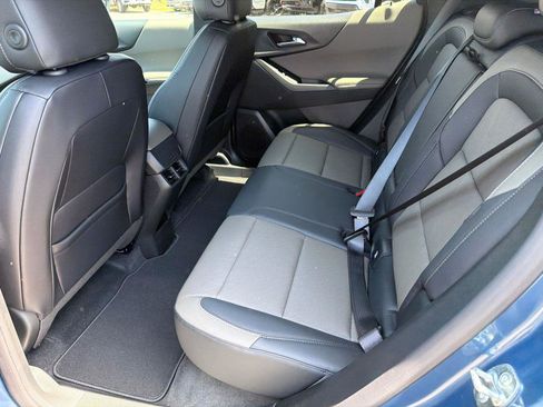 New 2026 Chevrolet Equinox LT w/ Convenience Package II FWD image 21