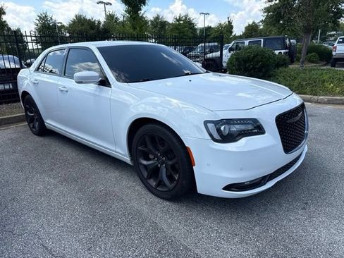Used 2022 Chrysler 300 S RWD image 2