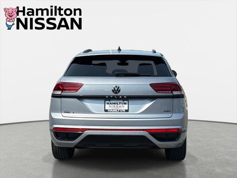 Used 2023 Volkswagen Atlas Cross Sport SEL R-Line AWD/4WD image 3