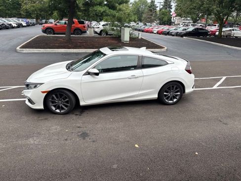 Used 2019 Honda Civic EX image 3