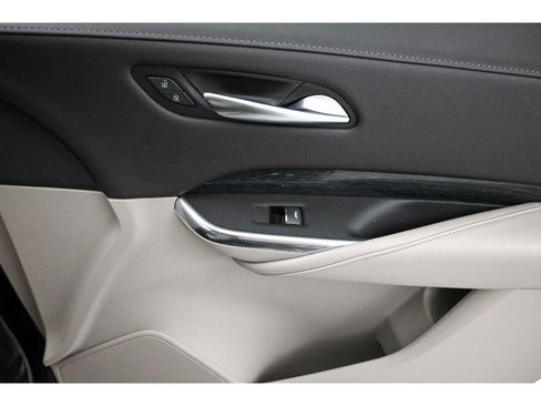 Certified 2023 Cadillac XT4 Premium Luxury image 16