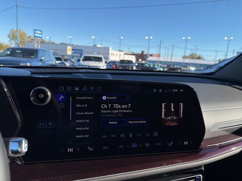 New 2026 Chevrolet Traverse Z71 w/ Enhanced Driving Package image 26