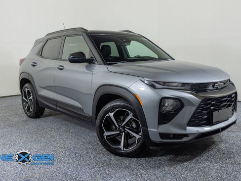 Used 2023 Chevrolet TrailBlazer RS FWD image 1