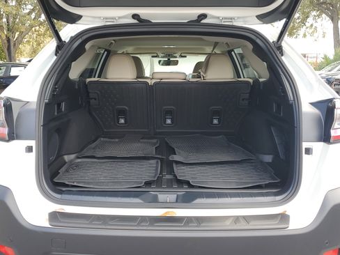 Used 2025 Subaru Outback Limited w/ Popular Package #2 image 10