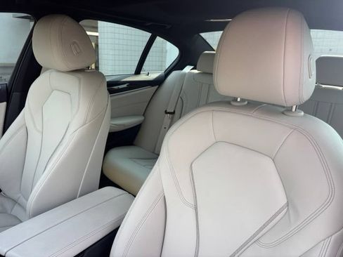 Used 2021 BMW 540i xDrive w/ Premium Package AWD/4WD image 17