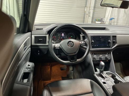 Used 2019 Volkswagen Atlas SE FWD image 18