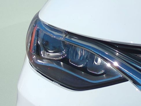 Used 2022 Chevrolet Malibu Premier image 10