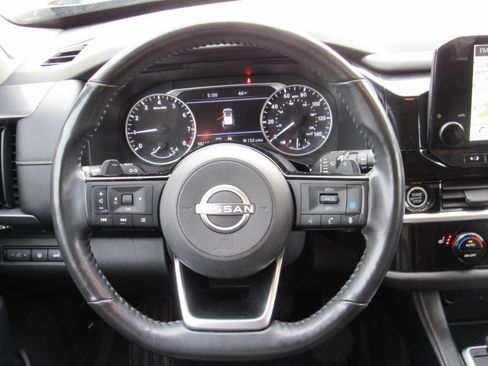 Used 2022 Nissan Pathfinder SL w/ SL Premium Package image 19