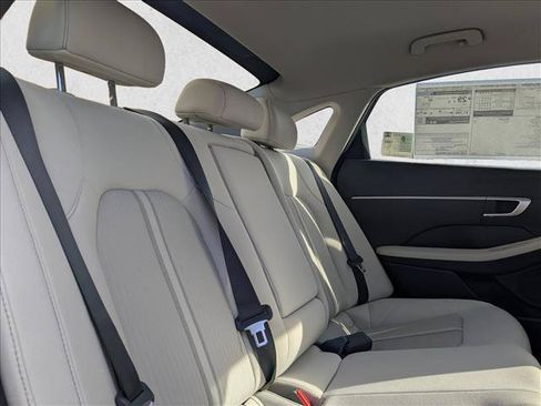 Used 2026 Hyundai Sonata SEL FWD image 19