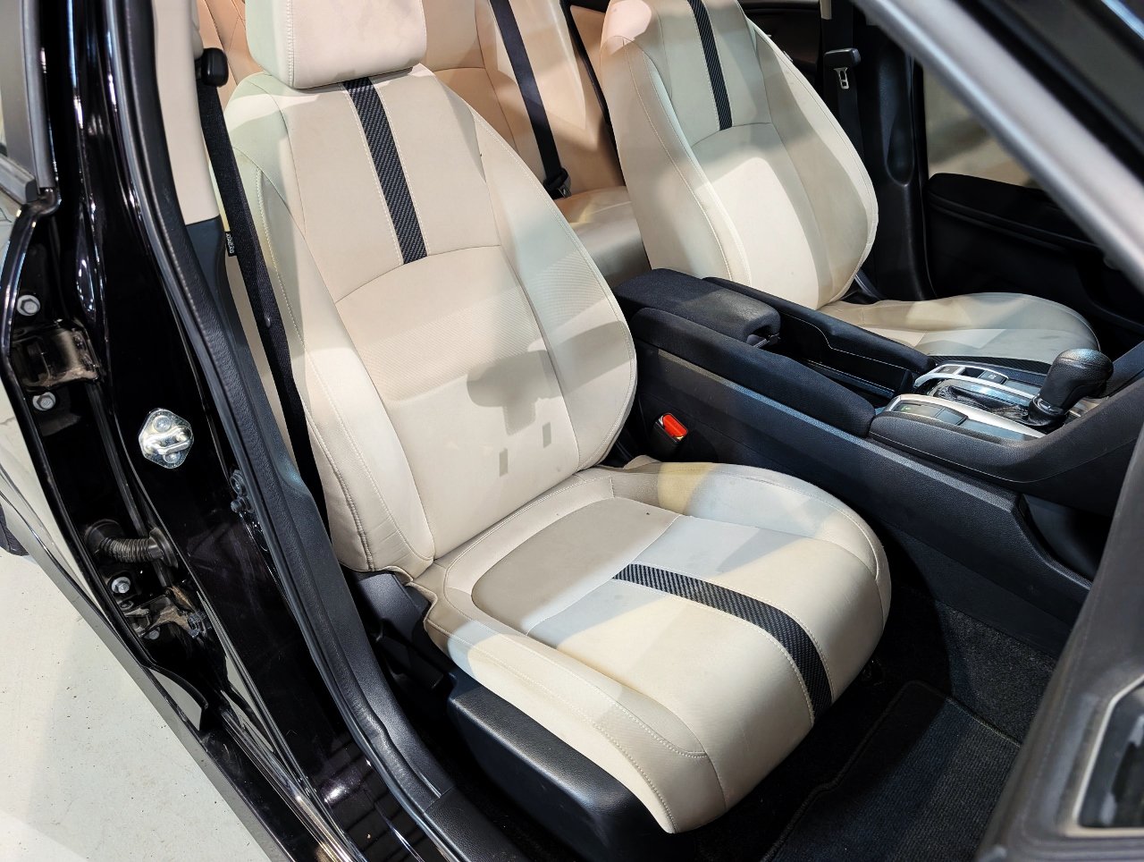 Used 2016 Honda Civic EX image 28