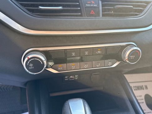 Used 2022 Nissan Altima 2.5 SR image 19