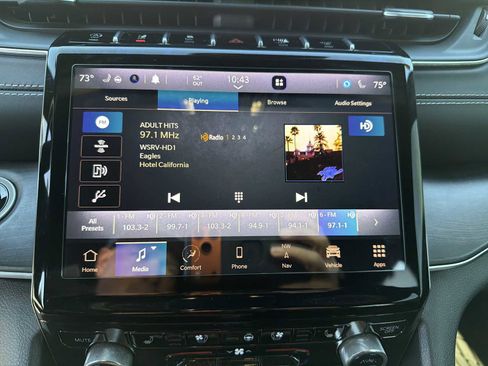 Used 2021 Jeep Grand Cherokee L Overland w/ Luxury Tech Group IV image 5