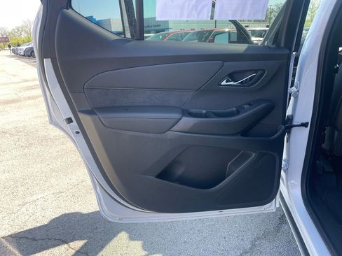 Used 2023 Chevrolet Traverse High Country AWD/4WD image 15