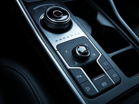 Used 2023 Kia Sorento EX image 39