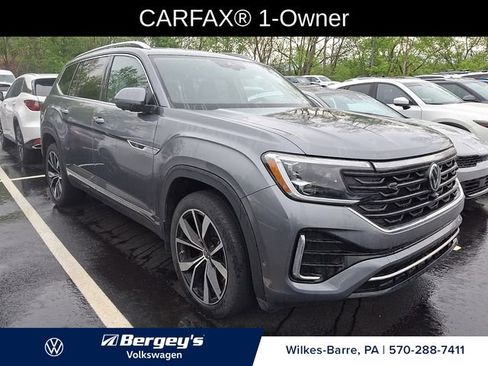 Used 2024 Volkswagen Atlas SEL Premium R-Line AWD/4WD image 3