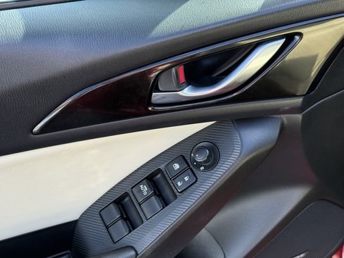 Used 2014 MAZDA MAZDA3 s Grand Touring image 42