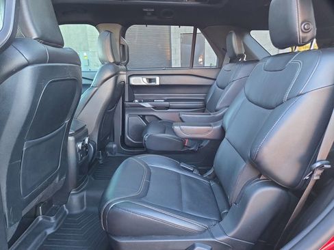 Used 2020 Ford Explorer ST w/ Premium Technology Package image 13