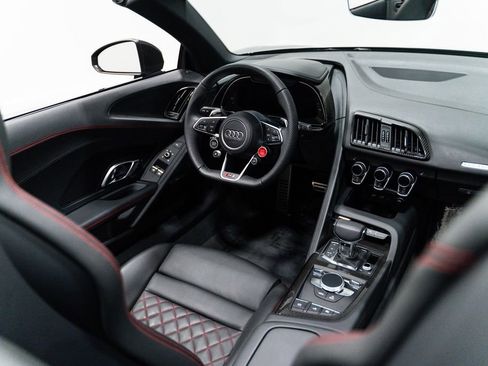 Used 2022 Audi R8 V10 performance image 5