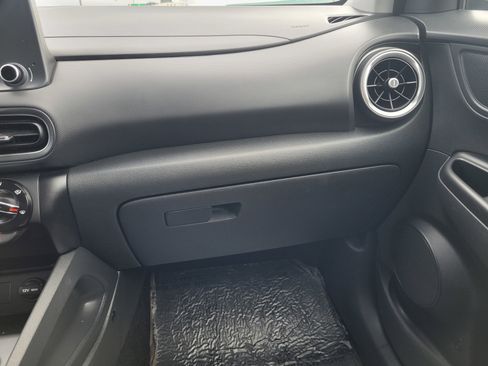 Used 2022 Hyundai Kona SEL image 27