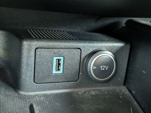 Used 2020 Ford Escape SEL image 28