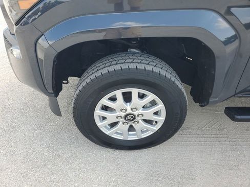 Certified 2024 Toyota Tacoma SR5 image 17