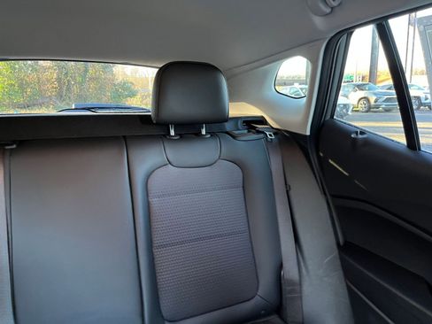 Used 2025 Chevrolet Trax LT w/ LT Convenience Package image 35