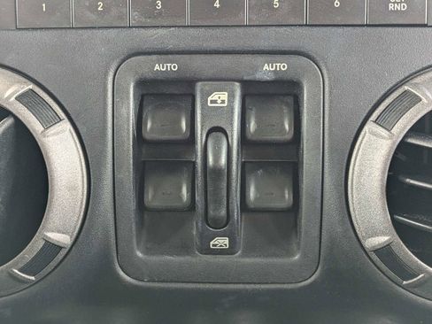 Used 2017 Jeep Wrangler Unlimited Sport w/ Quick Order Package 24S AWD/4WD image 32