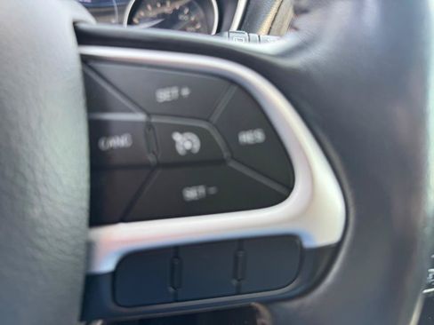 Used 2020 Jeep Compass Latitude FWD image 16