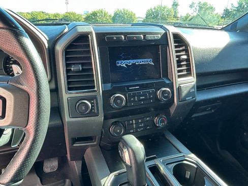 Used 2019 Ford F150 Raptor image 14