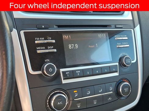 Used 2016 Nissan Altima 2.5 SR image 16