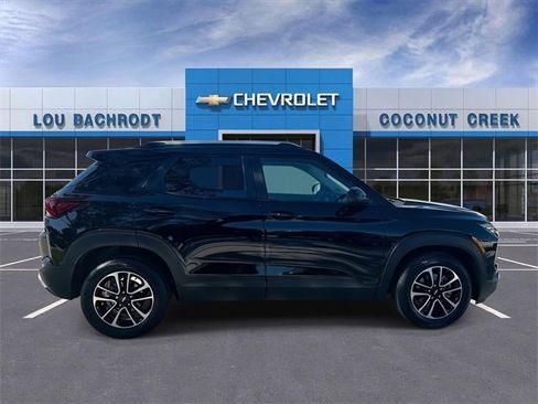 Used 2026 Chevrolet TrailBlazer LT image 9